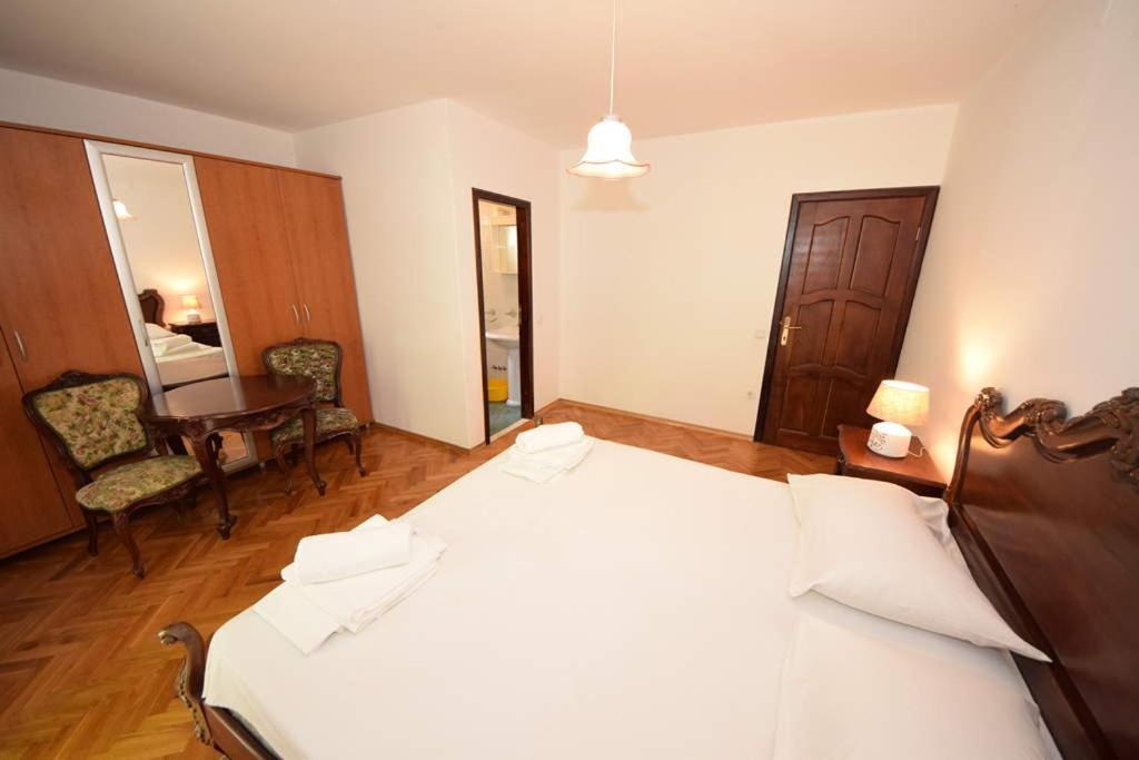 Apartments Costa Rica Orebic Luaran gambar